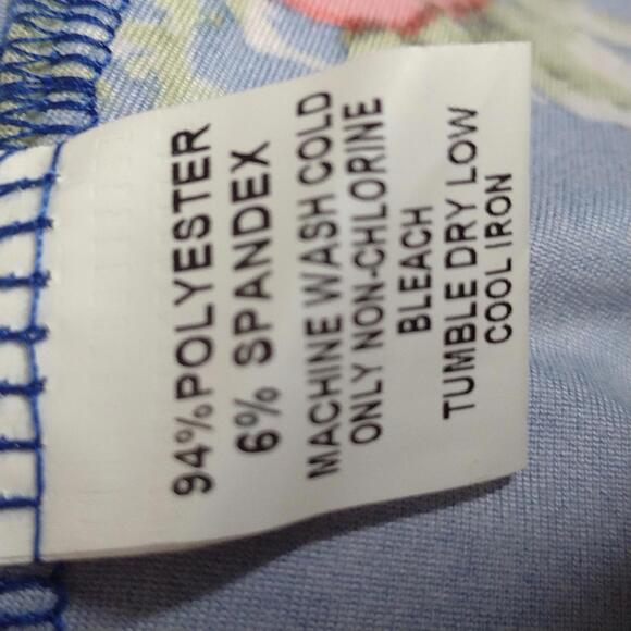 NWT Papermoon Women's Blue Floral Sleeveless Blouse Size Large - Picture 8 of 8